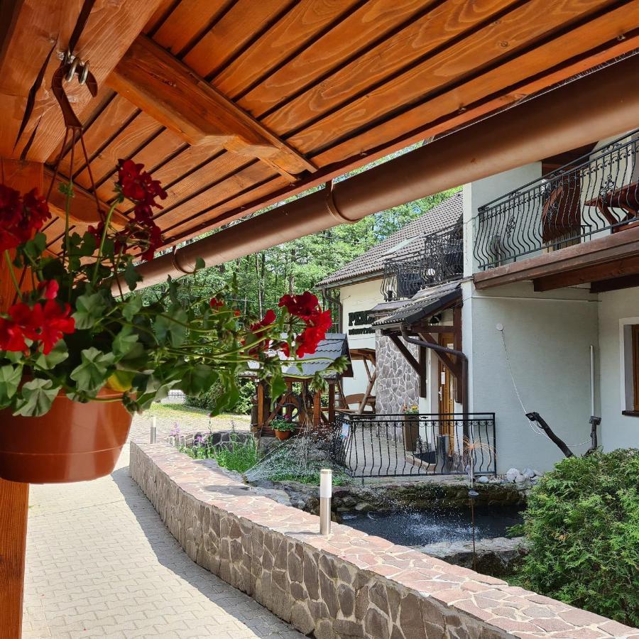 Penzión Dúhový Pstruh Bystrá Exterior foto